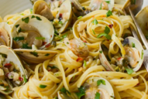 Italian-–-Spaghetti-with-Clams