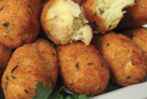 Brazilian-–-Bolinhos-de-Bacalhau